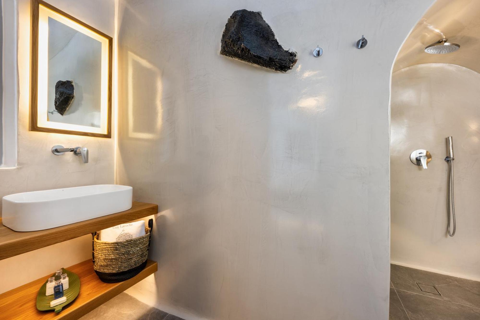 Eteoro Suites 易莫洛林 外观 照片